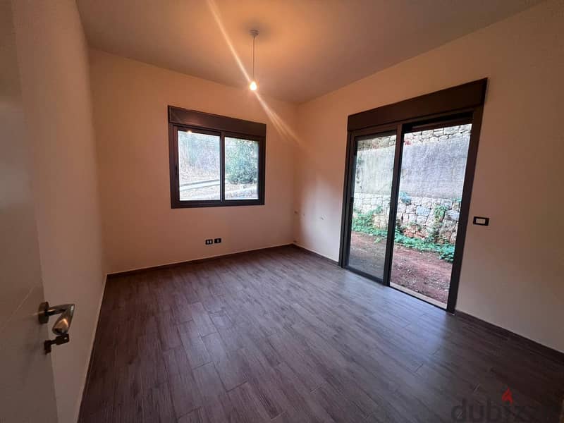 Cozy apartment for sale in Baabdat with a garden 5