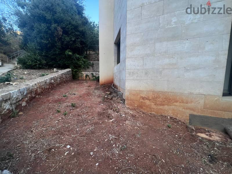 Cozy apartment for sale in Baabdat with a garden 10