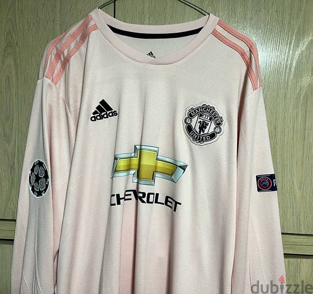 manchester united pink jersey long sleeve