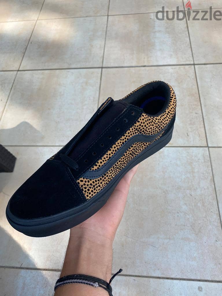 New vans skate shoes, size 43 1