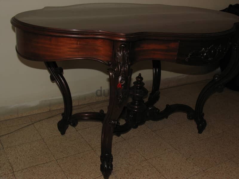 Old french table 4