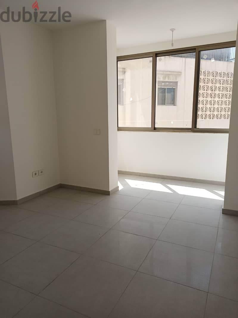 A 240 m2 apartment for sale in Badaro PRIME LOCATION 2