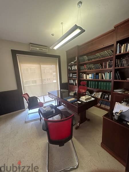 Elegant Fully furnished Office in Badaro - 5 Rooms 0