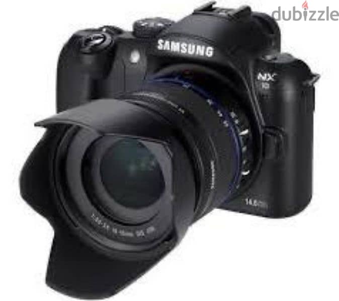 Samsung NX10 digital camera DSLR 0