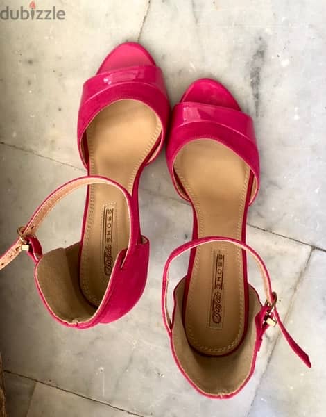 Patent leather heels BUFFALO Pink size 39 EU in Patent leather - 33904560