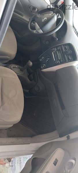 Nissan Sunny 2016 excellent condition / special price 2
