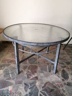 aluminum round table with glass 0