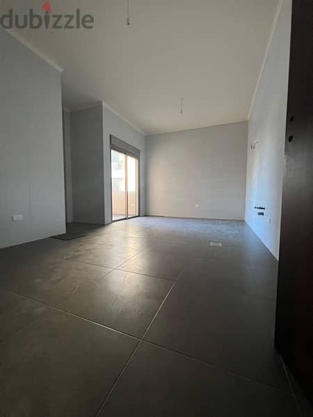 Apartment for sale in Dbayeh  شقة للبيع في ضبية 4