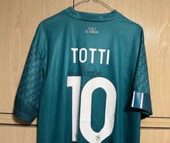 Totti legend roma new balance green edition jersey
