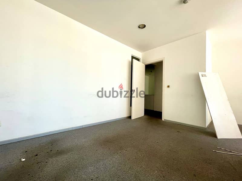 JH23-2072 Office 180m for rent in Downtown Beirut, $1,800 cash 1