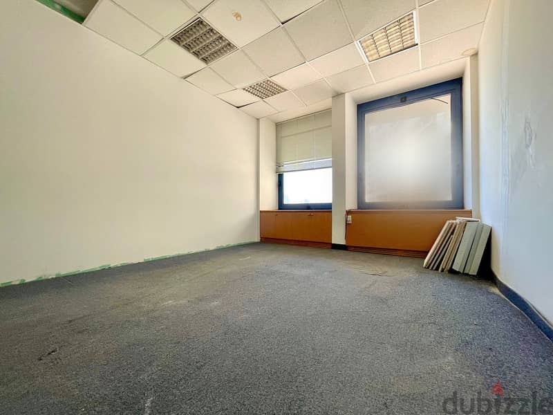 JH23-2074 Office 200m for rent in Downtown Beirut, $ 2,000 cash 2