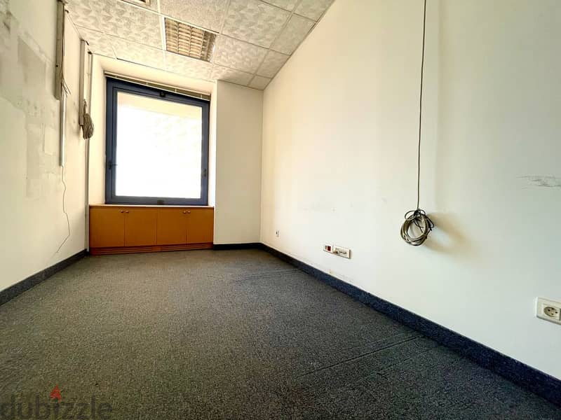 JH23-2074 Office 200m for rent in Downtown Beirut, $ 2,000 cash 3