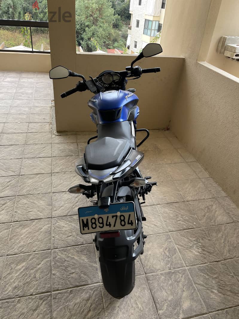 Bajaj Pulsar Ns200 2