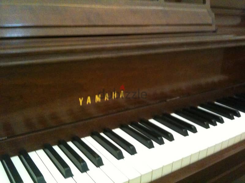 Piano Yamaha 7