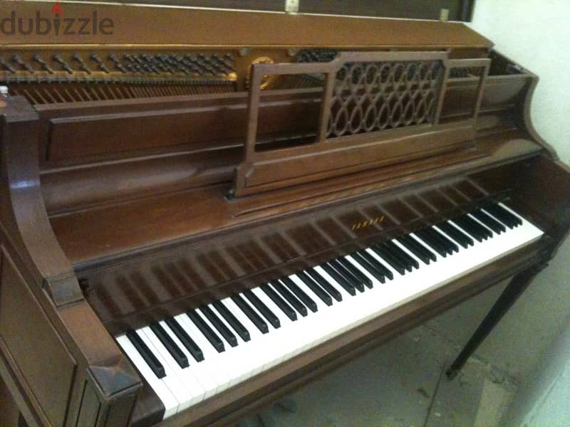 Piano Yamaha 8