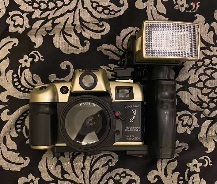 Vintage Olympia Camera With Box Made In Japan كاميرا قديمة مع العلبة 0