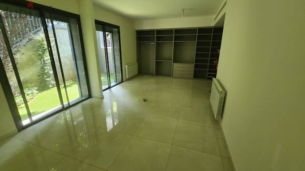 400 m2 apartment+150sqm terrace,garden for sale  in Hazmieh/Martakla 7