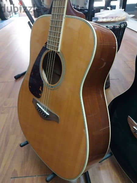 Yamaha FG720SL Left Handed Acoustic Guitar 2
