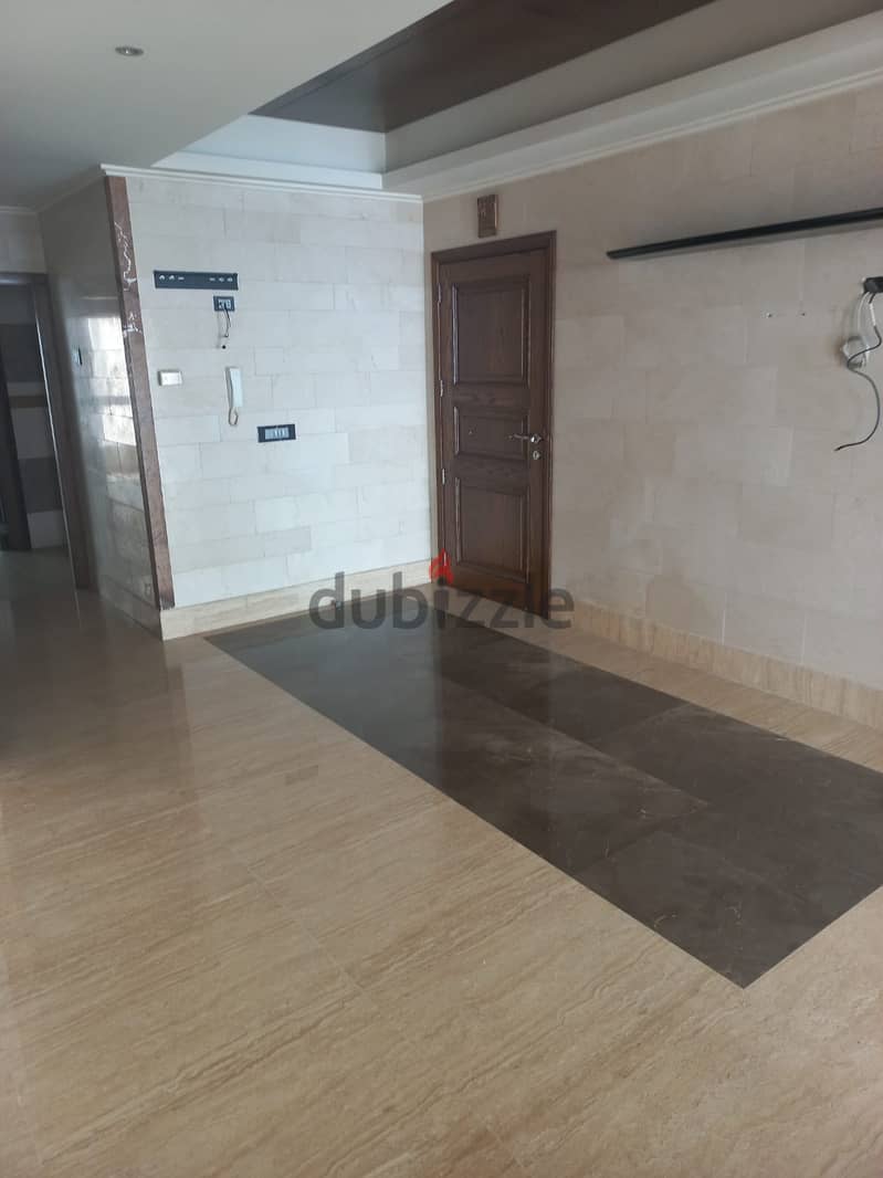 Luxurious 320m2 apartment +sea view for sale in Haret sakher 11
