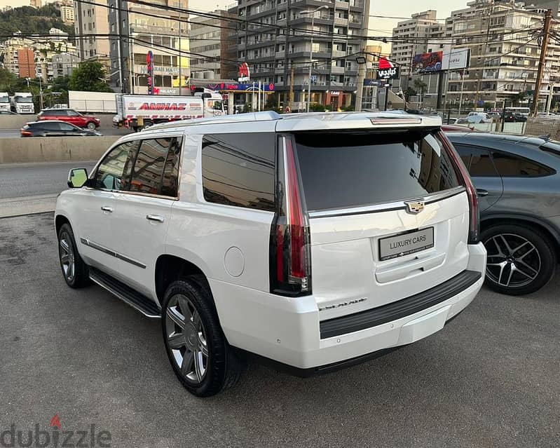 Cadillac ESCALADE Premium 2018 5