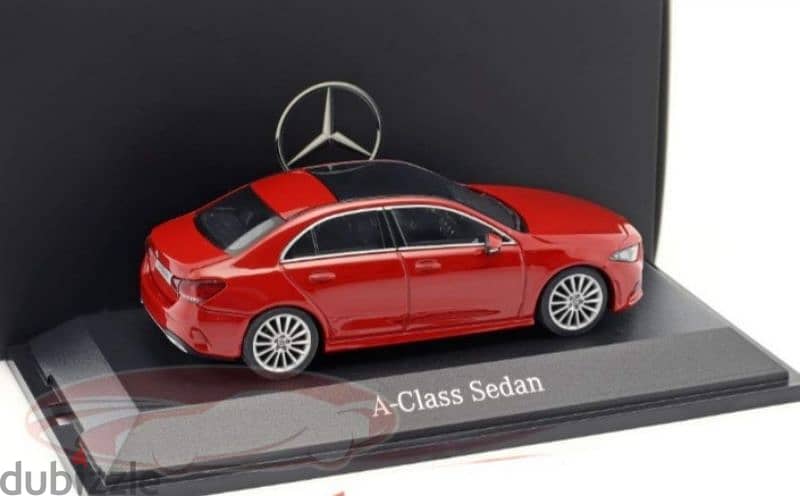 Mercedes A- Class Sedan diecast car model 1;43. 4