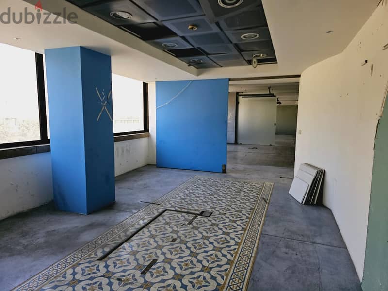 AH23-2095 Office for Rent in Downtown with 24/7 Security & Electricity 1