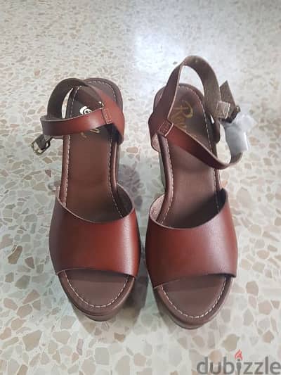 Revel shoes size 9.5