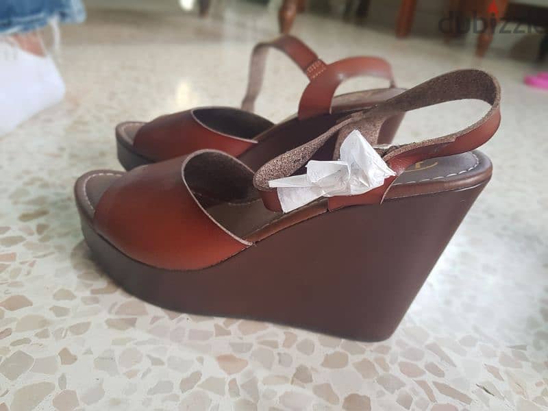 Revel shoes size 9.5 1