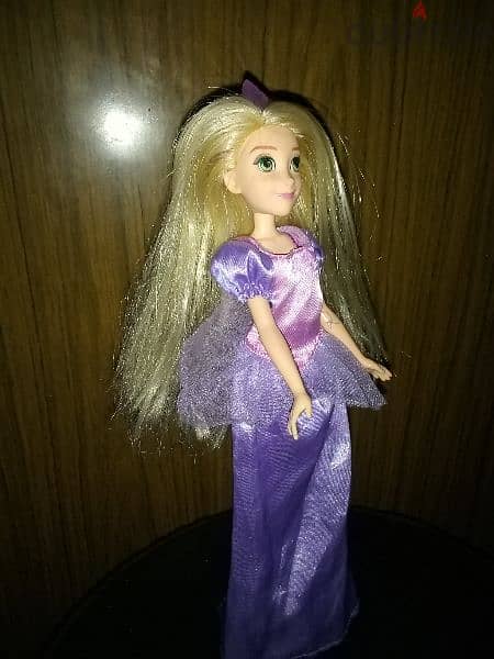 Princess RAPUNZEL Disney TANGLED Hasbro Great doll +dress +Crown=17$ 6