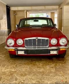 collection car Jaguar XJ6 4.2 1976 in like new condition 0