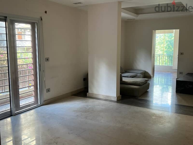 Luxurious decorated 190 m2 apartment for rent in Achrafieh Sioufy 6