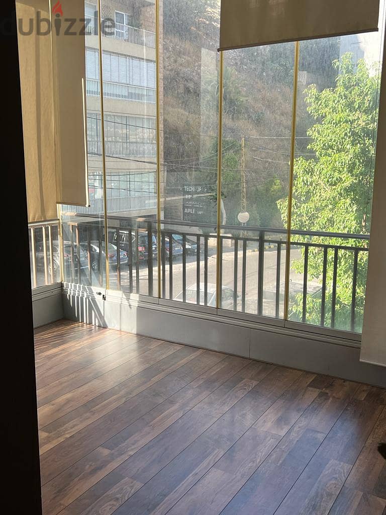 Luxurious decorated 190 m2 apartment for rent in Achrafieh Sioufy 8