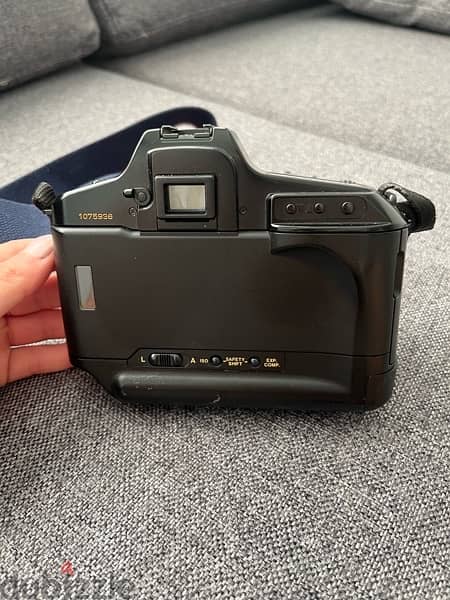 Canon T90 analogue/film camera 1