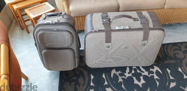 One set of 2 travel bags in very good condition $45