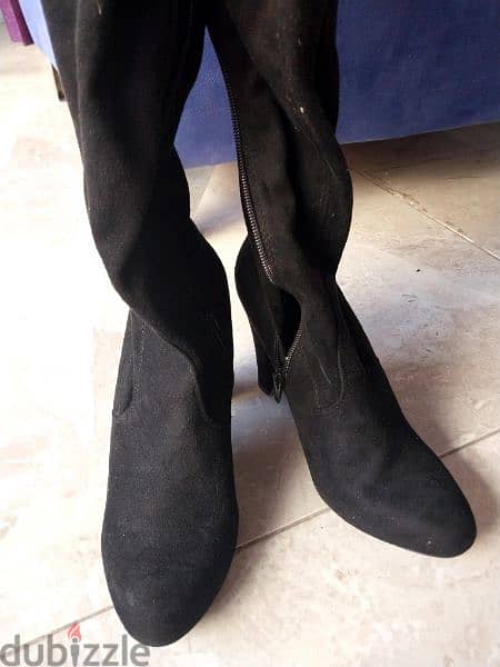 leather and velvet boots 13
