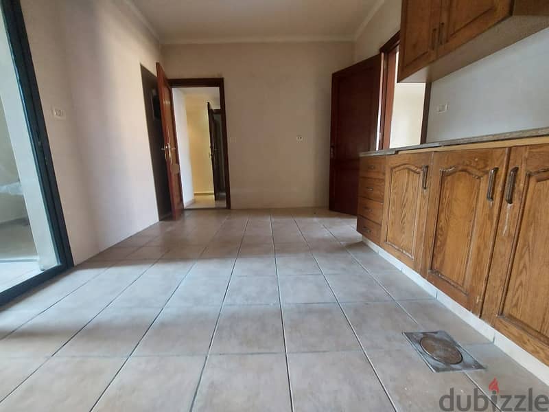 RA23-3002 Beautiful apartment in Batrakiyeh is for rent 175m, $1100 2