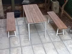 2 benches and table 0