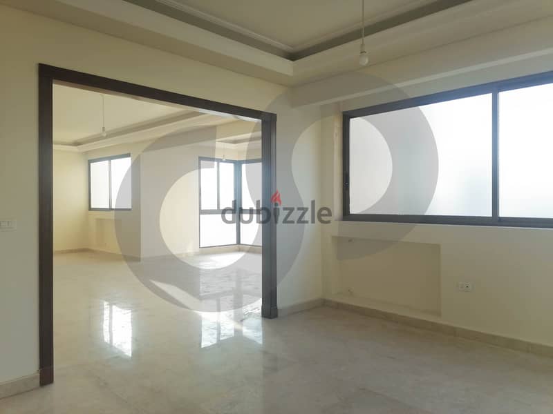 REF#SI96156.250 sqm apartment located in a glamorous new building 5