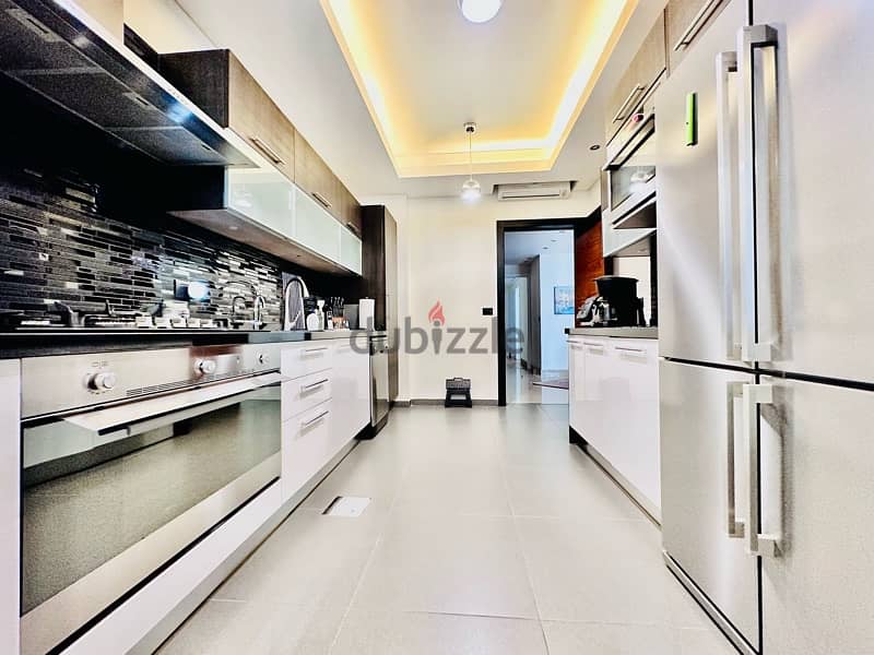 Apartment For Sale In Sanayeh Over 200 Sqm | شقة للبيع في الصنايع 2