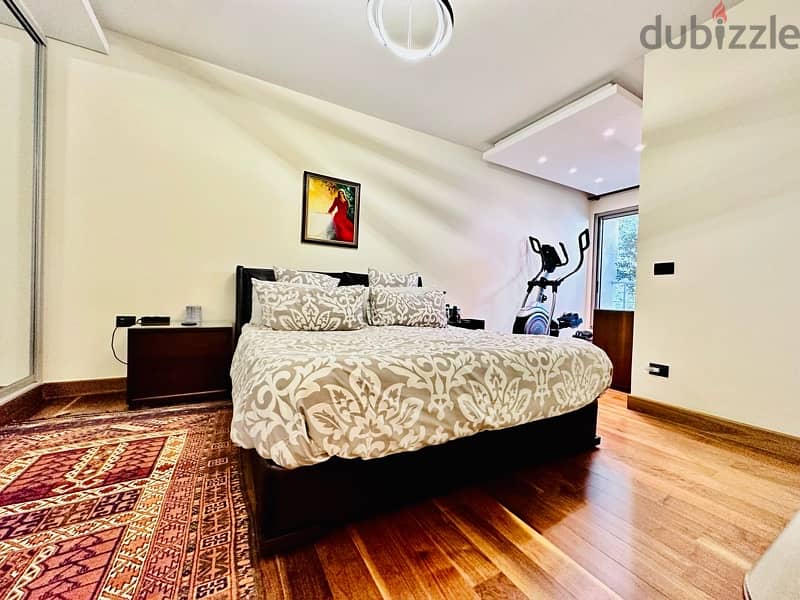 Apartment For Sale In Sanayeh Over 200 Sqm | شقة للبيع في الصنايع 7