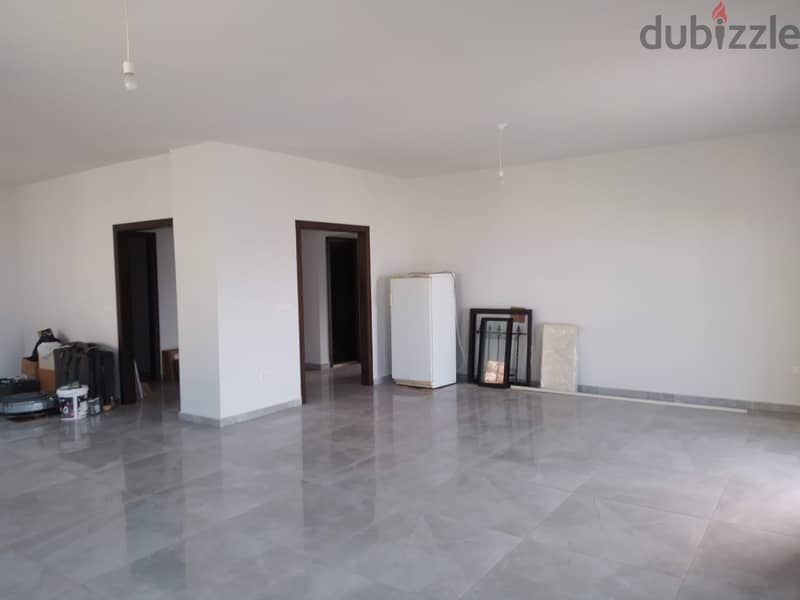 200m2 apartment+60m2 garden+180m2 terrace+open view for sale in Rabweh 13