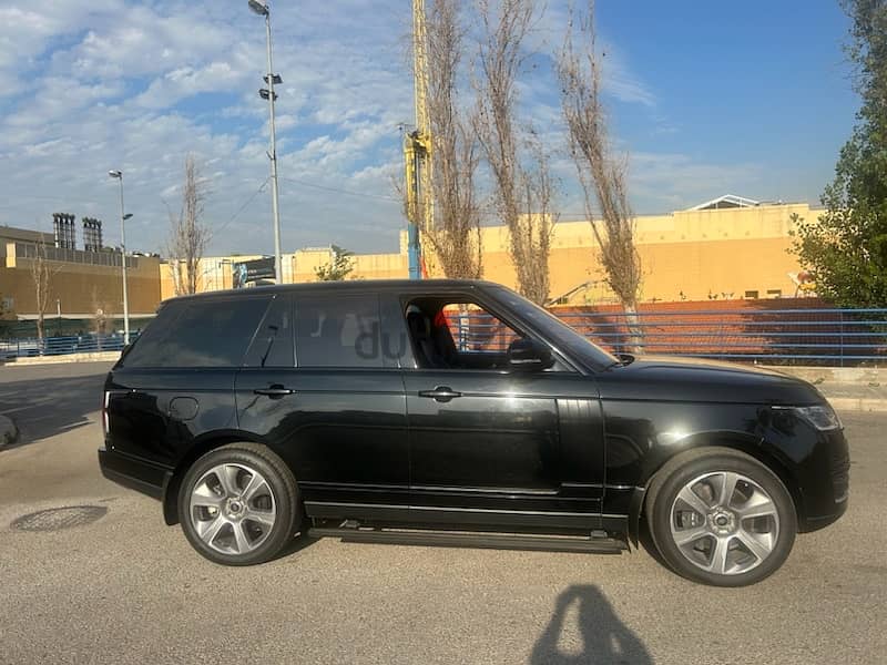 Range Rover Vogue Supercharged MY 2018 From Tewtel warranty 95000 km 2