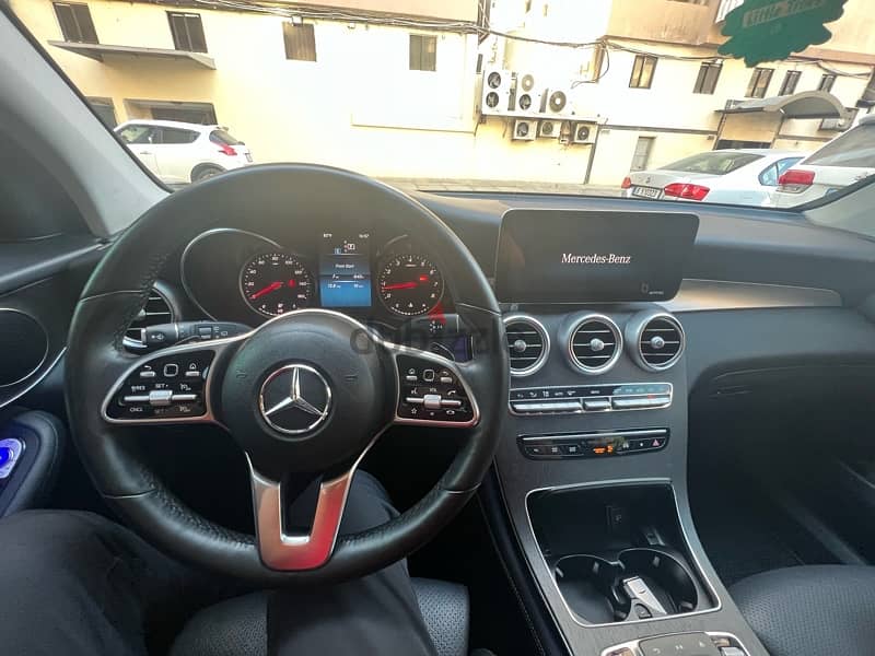 Mercedes -GLC300 4Matic - 1.5 years Integrated Service from Mer. Cmp. 10