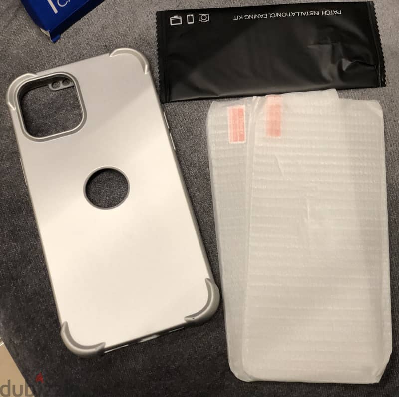 iphone cover case with 2 screen protectors 4