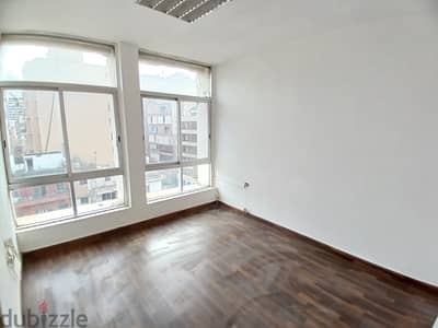 Office for Rent in Mazraa مكتب للإيجار بالمزرعة