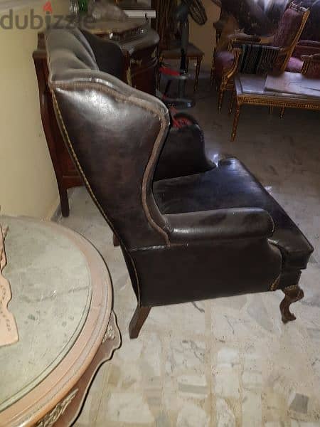 capitone leather armchairكابيتونيه جلد 1