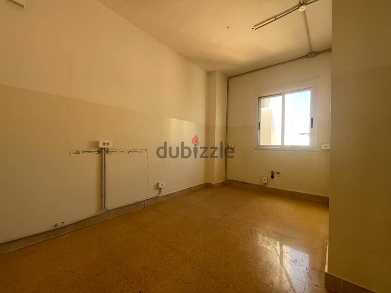 JH23-3007 Office 140m for rent in Gemmayze , Beirut, $ 1,125 cash 3