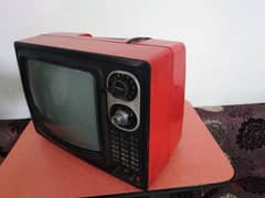تلفزيون قديم اسود وابيض 0