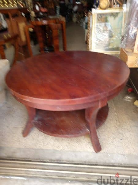 طاولة خشب أرتكو مدورة كبيرة خارقة النظافة 3
