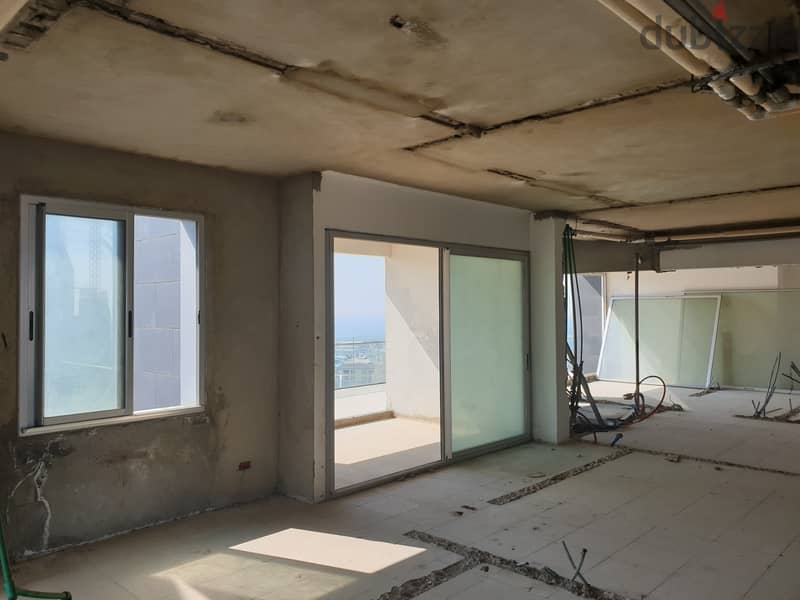 Apartment for sale in Achrafieh(Pool)     شقة للبيع في الأشرفية (مسبح) 3